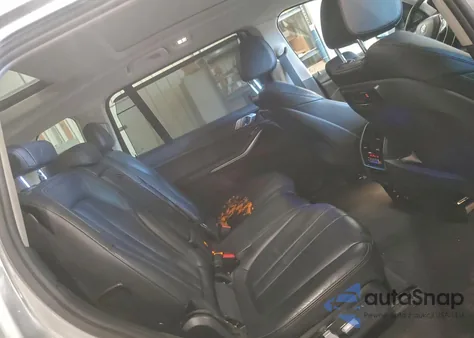 2020 BMW X7 xDrive40I z USA, uszkodzony, nr VIN 5UXCW2C0XL9B07061